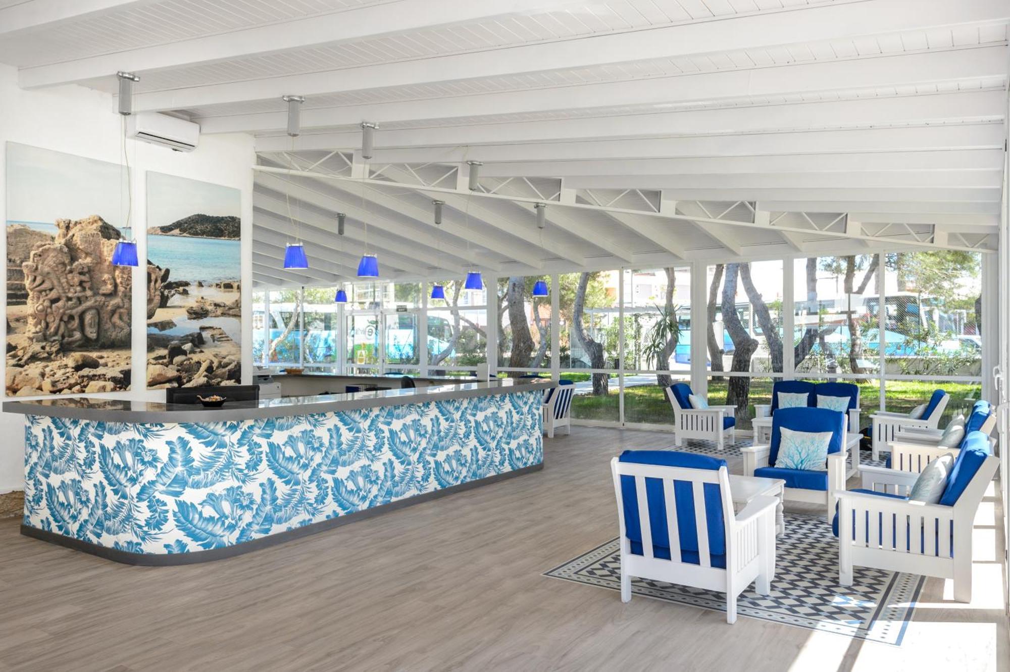 Aparthotel Vibra Club Maritim Сан-Антонио-Абад Экстерьер фото