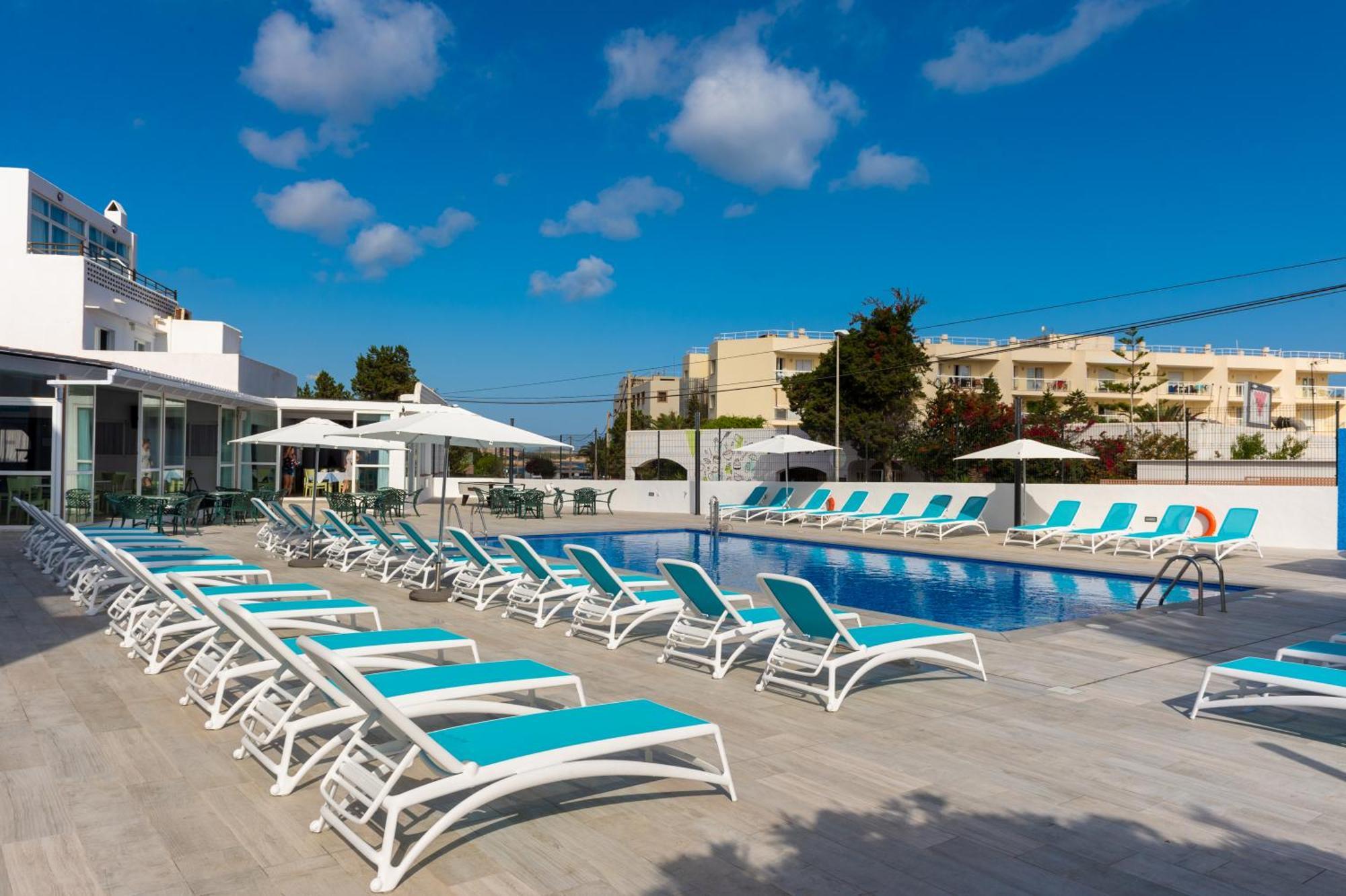 Aparthotel Vibra Club Maritim Сан-Антонио-Абад Экстерьер фото