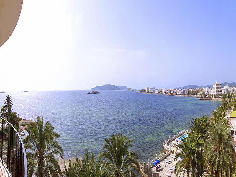 Aparthotel Vibra Club Maritim Сан-Антонио-Абад Экстерьер фото