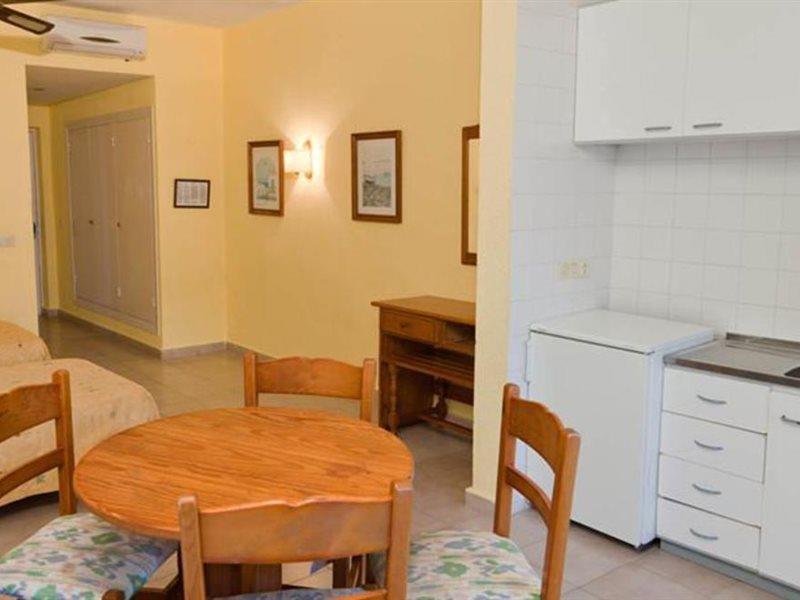 Aparthotel Vibra Club Maritim Сан-Антонио-Абад Экстерьер фото